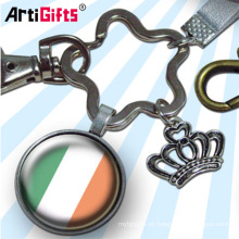 Made in china metal liga de zinco rodada irlandês bandeira país giratória keychain